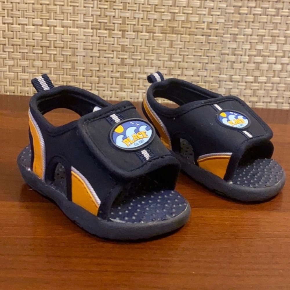🌟3xHP🌟Velcro Strap Sandal XS 3-4